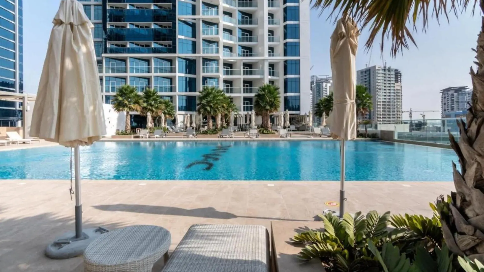 Business Bay With Canal View - Cityapartmentstay Dubai Apartment