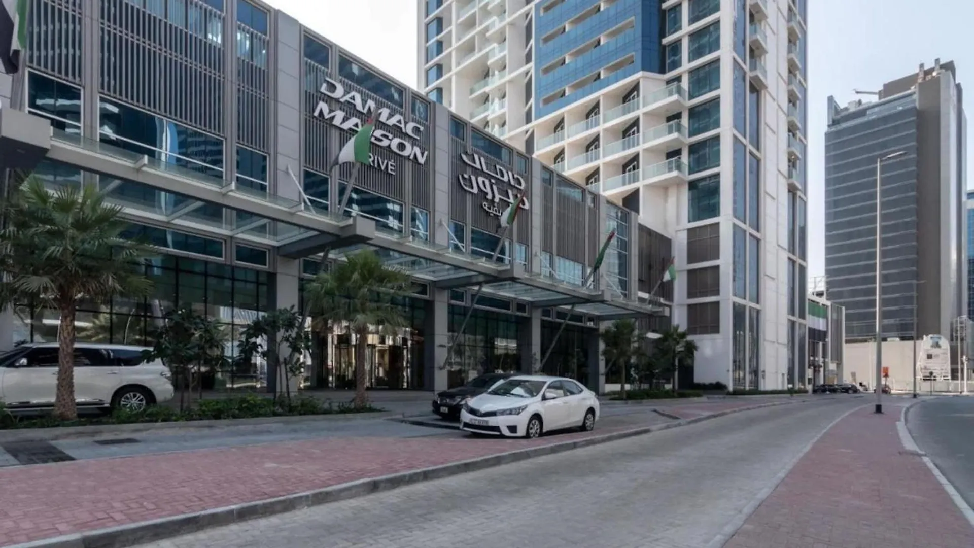 Business Bay With Canal View - Cityapartmentstay Dubai